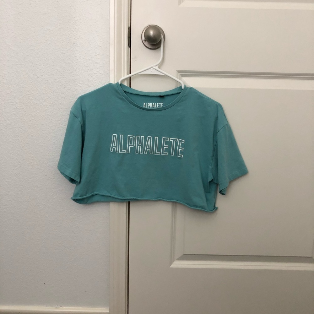 Alphalete crop top